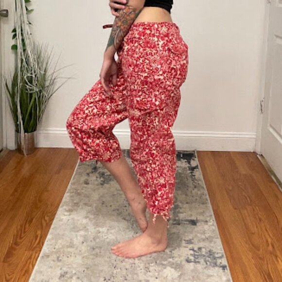 Marella Mid Rise Floral Crop Cargo Pants Tie-Waist Straight Leg Size 10 Red - Picture 5 of 12